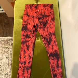 Lululemon red & black tie dye leggings.  Very soft. Slightly used.  Size 6.
